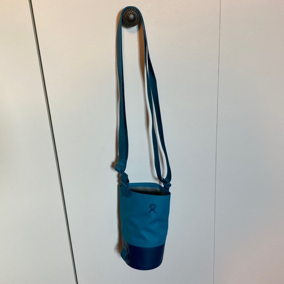 Hydro Flask Other Hydro Flask Water Bottle Crossbody Carrier With